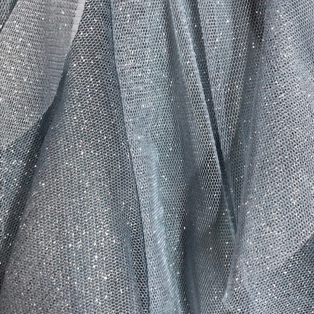 Beautiful size 1 two tone blue sparkly dress - Picture 4 of 7